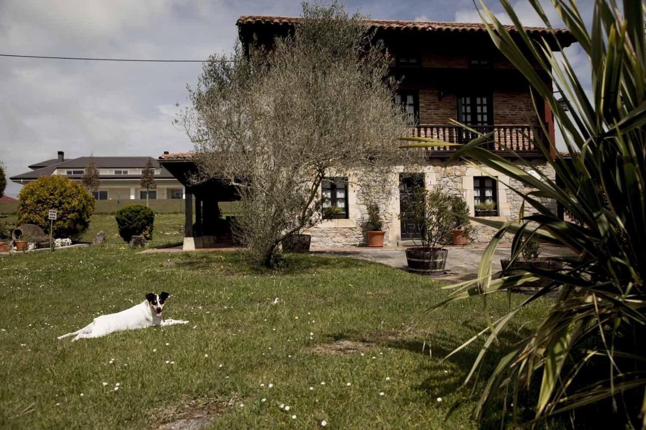 Apartamentos La Gloria Santillana del Mar Exterior foto